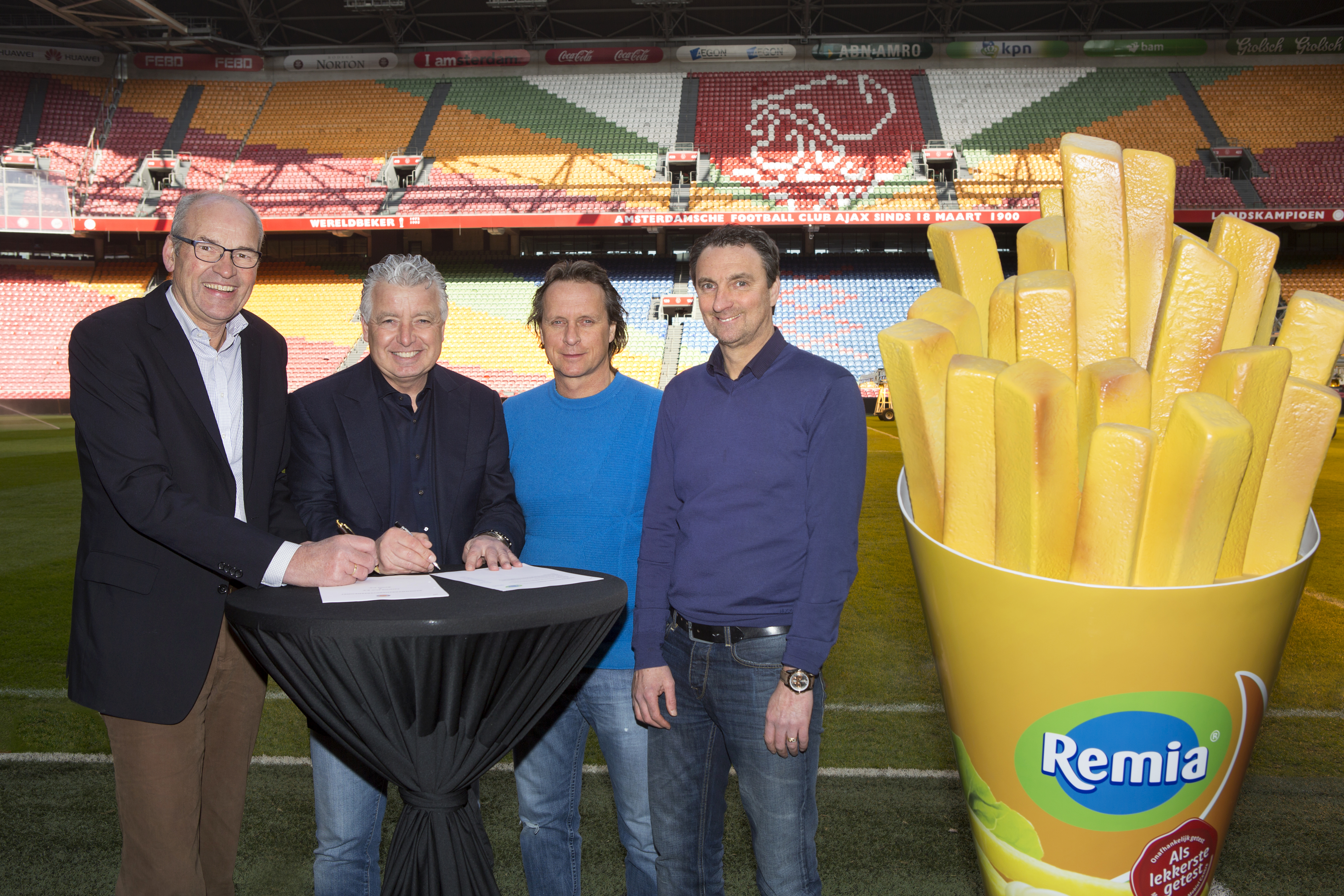 Catering Club en Remia verlengen contract