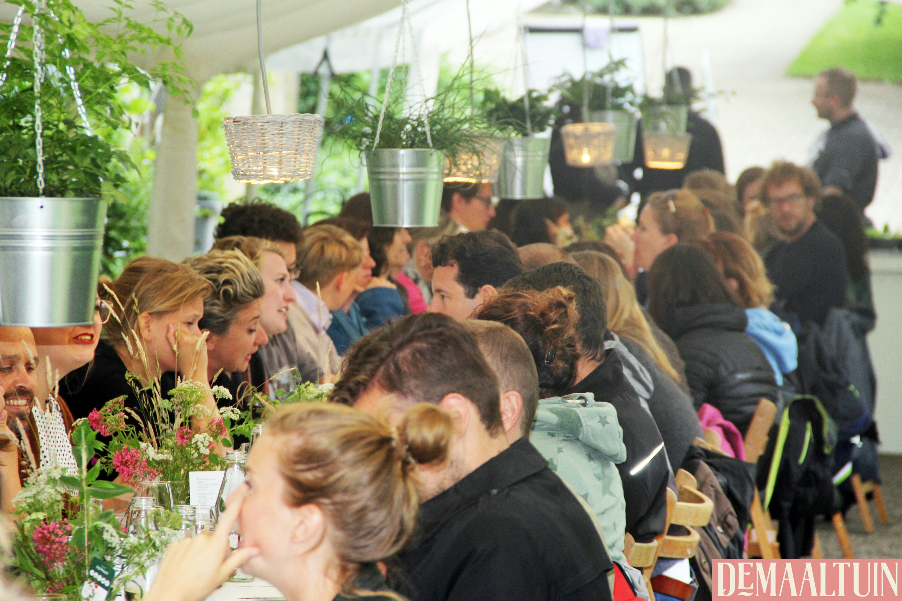 Succesvolle pop-up in Botanische tuinen: één tafel, 800 personen