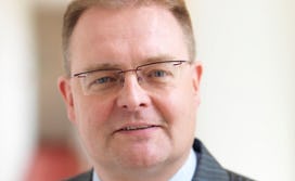 Onderscheiding voor voormalig KHN-voorzitter