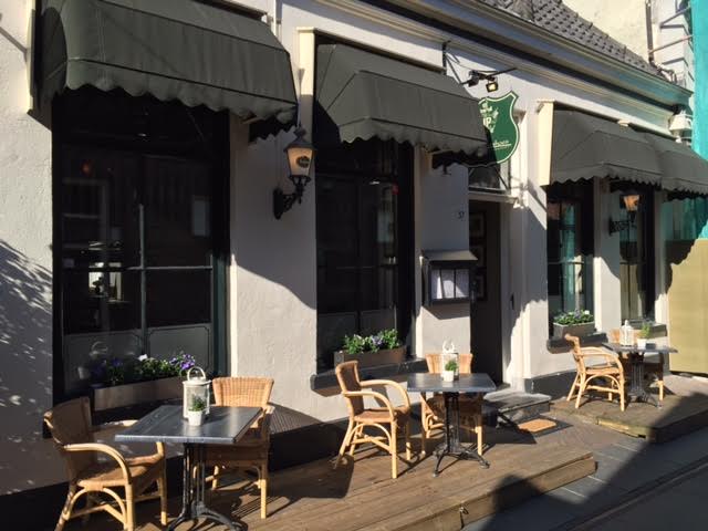 Biercafé De Beiaard neemt Kostershoes over