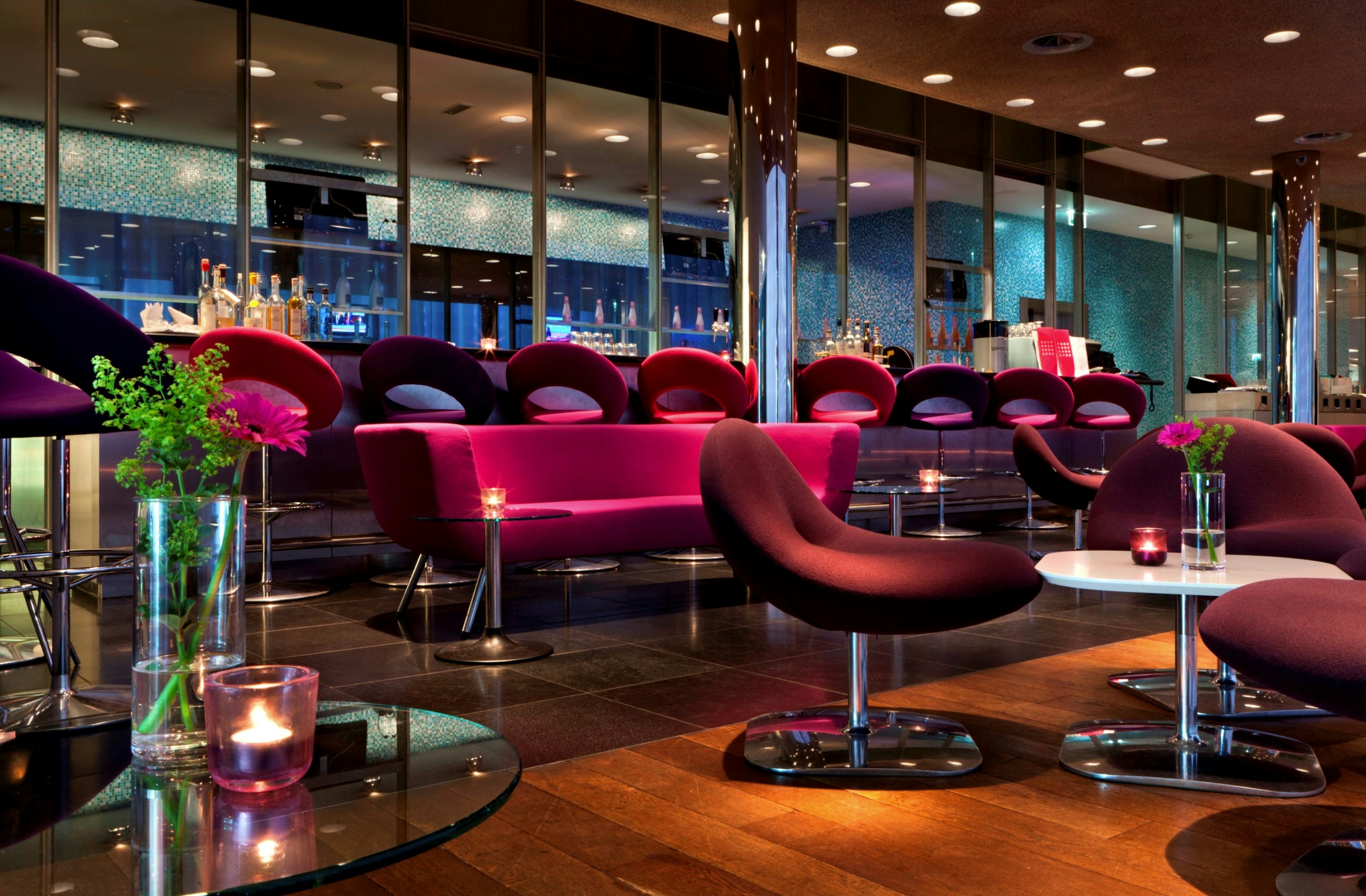 Photos of the World Hotel Grand WInston in Rijswijk, Netherlands by Elan Fleisher / elanhotelpix.com