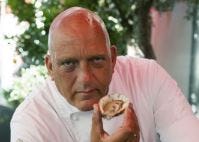 Herman den Blijker opent oesterseizoen