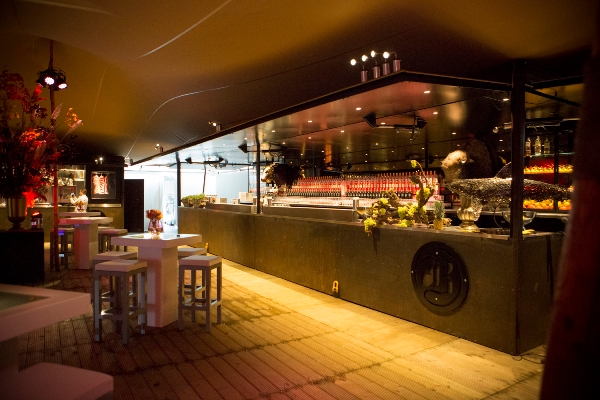 Topchefs in pop-up-visrestaurant Gastvrij Rotterdam