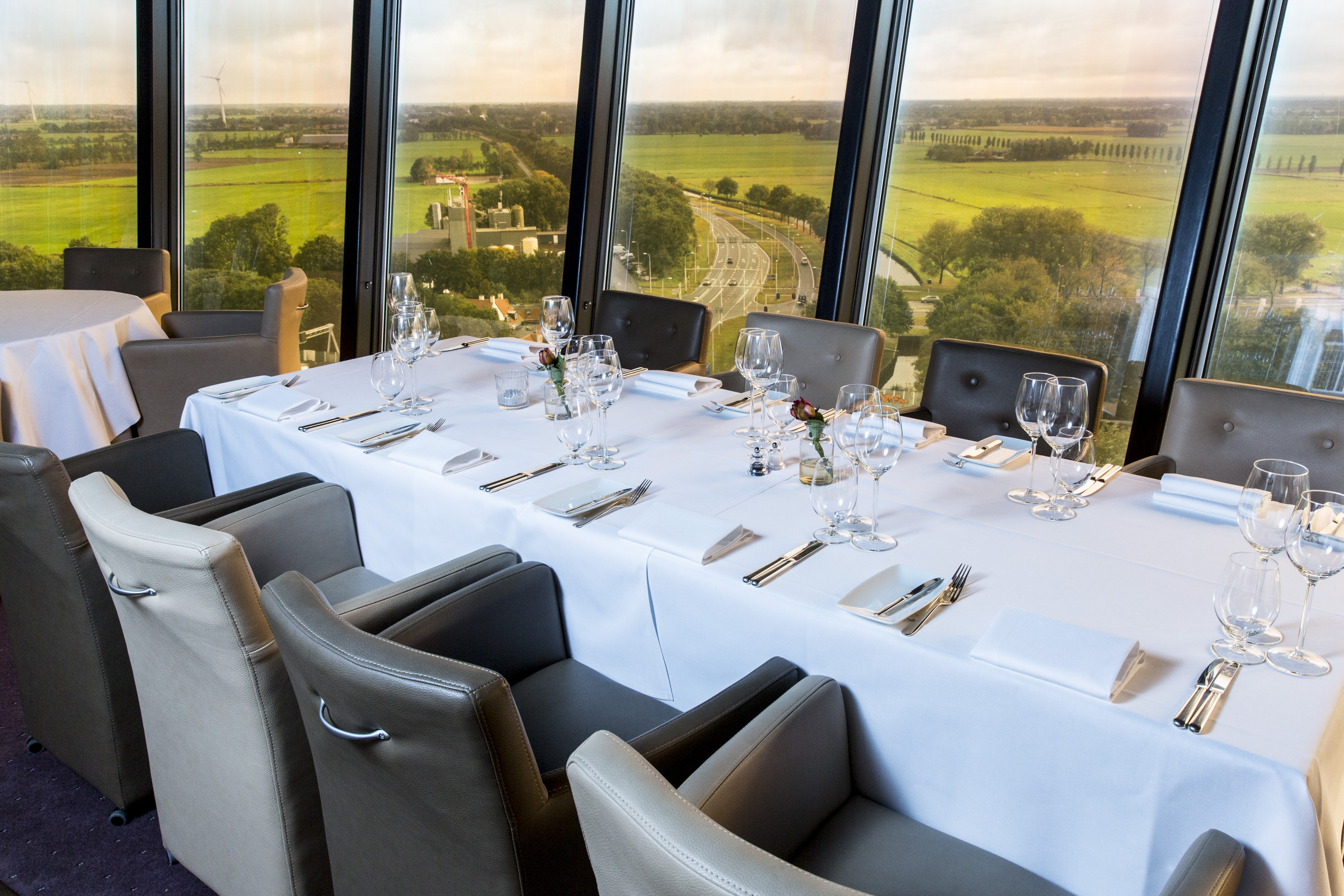 Jongeren eten het vaakst in een restaurant