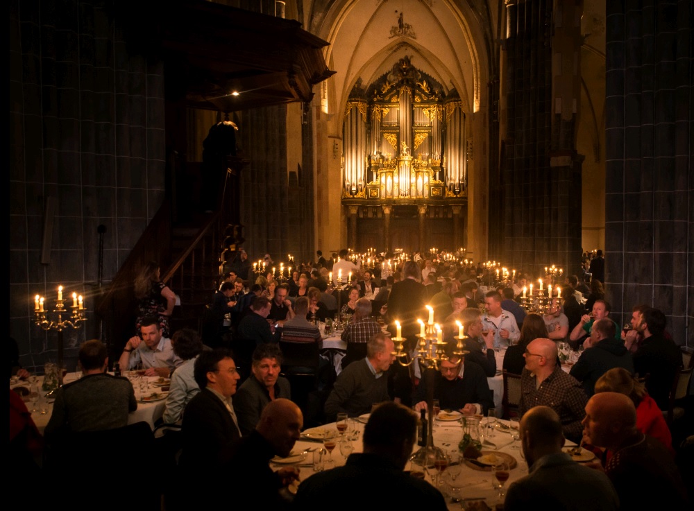 Martinikerk opnieuw decor groots Bierdiner