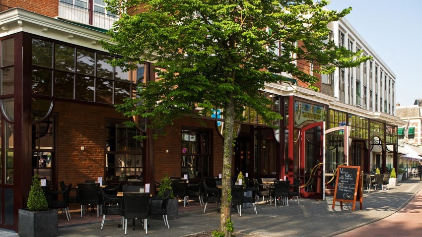 Hampshire koopt onroerend goed Hotel Oranje Leeuwarden