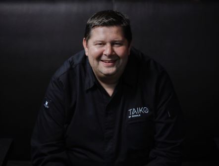 Schilo van Coevorden, Niven Kunz en Michael Wolf  in actie voor Serious Request