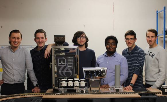 Studenten realiseren unieke bartender-robot