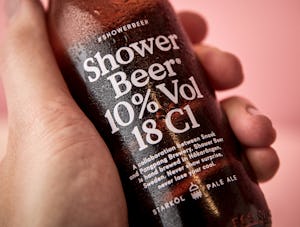 shower-beer_06_hand_close-up2-1250x944