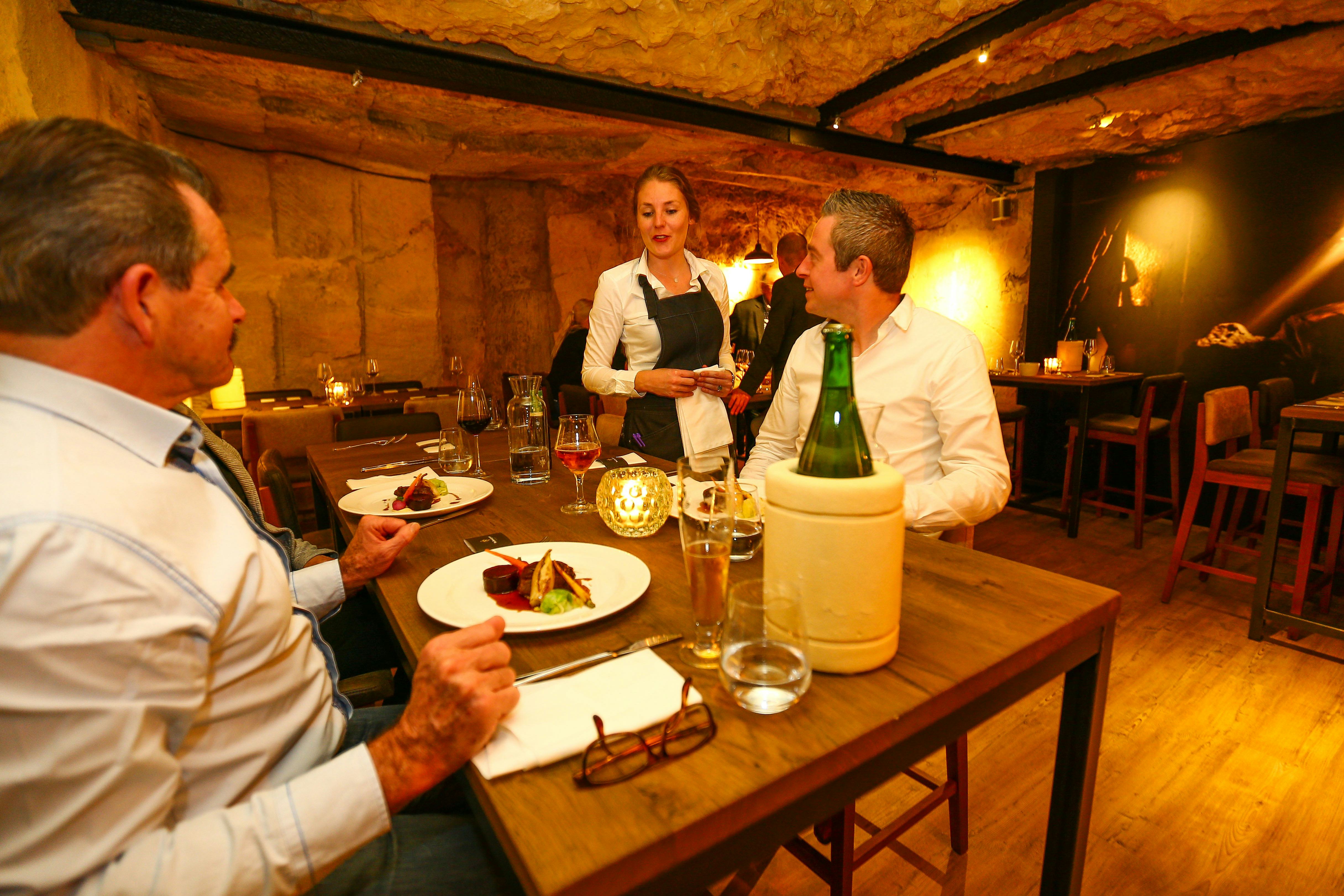 Valkenburg: Daelhemergroeve restaurant onder de grond