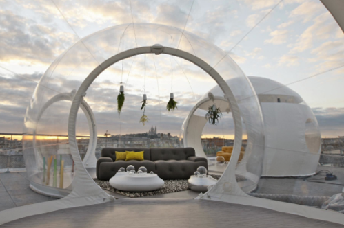 Overnachten op 85 meter hoogte in een doorzichtige air-bubble bij Floor17