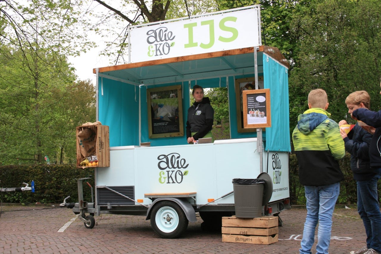 Achterhoekse ondernemers starten ambachtelijke ijs-catering