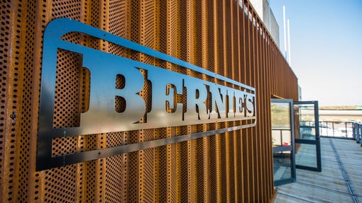 Bernie's Bar & Kitchen geopend  door Bernhard van Oranje