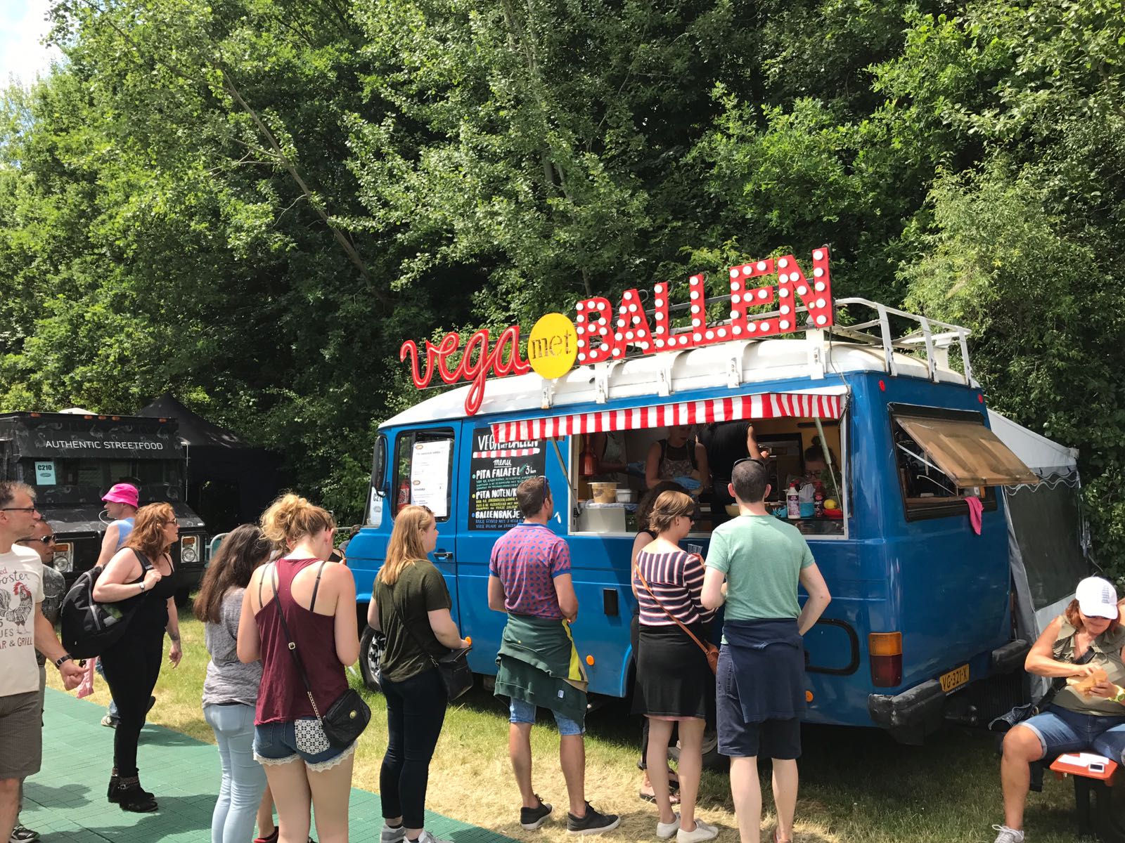 'Friet en burgers populairst in groeiende foodtruckmarkt'