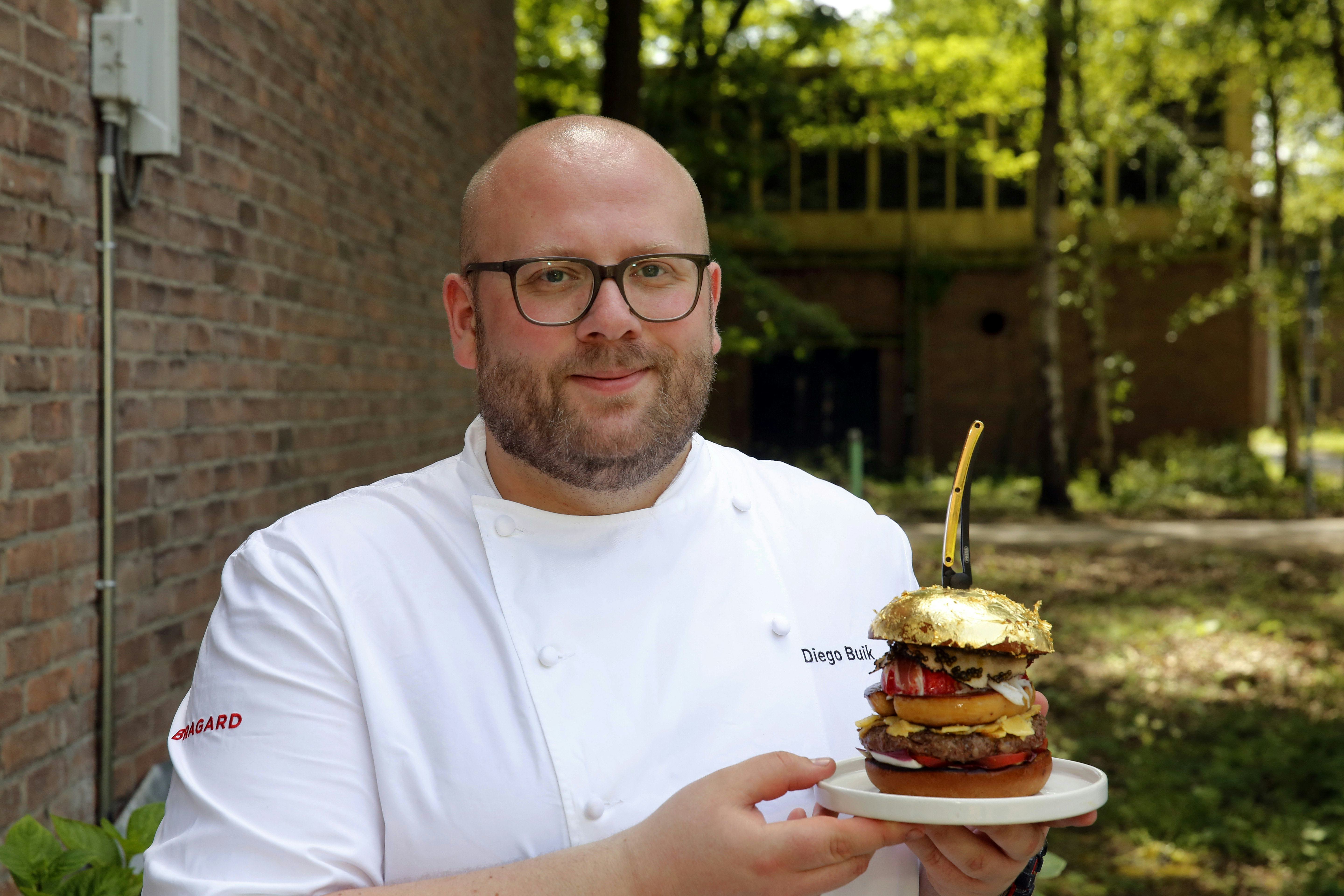 Diego Buik opent pop-upburgerrestaurant: Burger Atelier