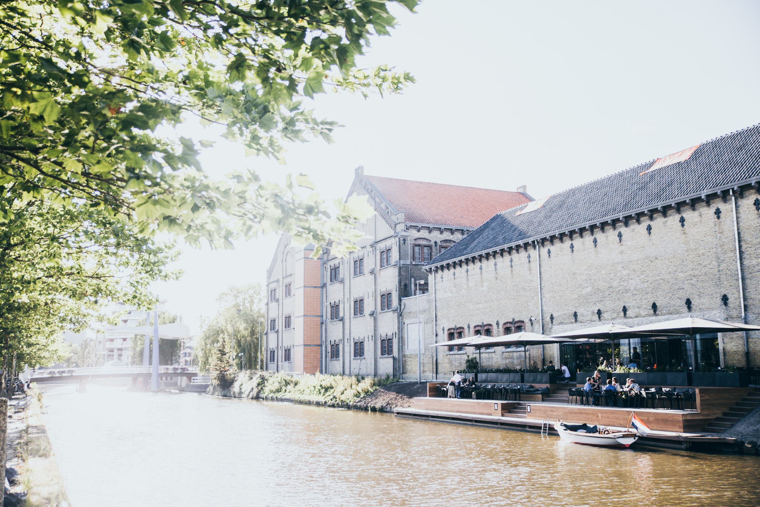 terras met 120 zitplaatsen