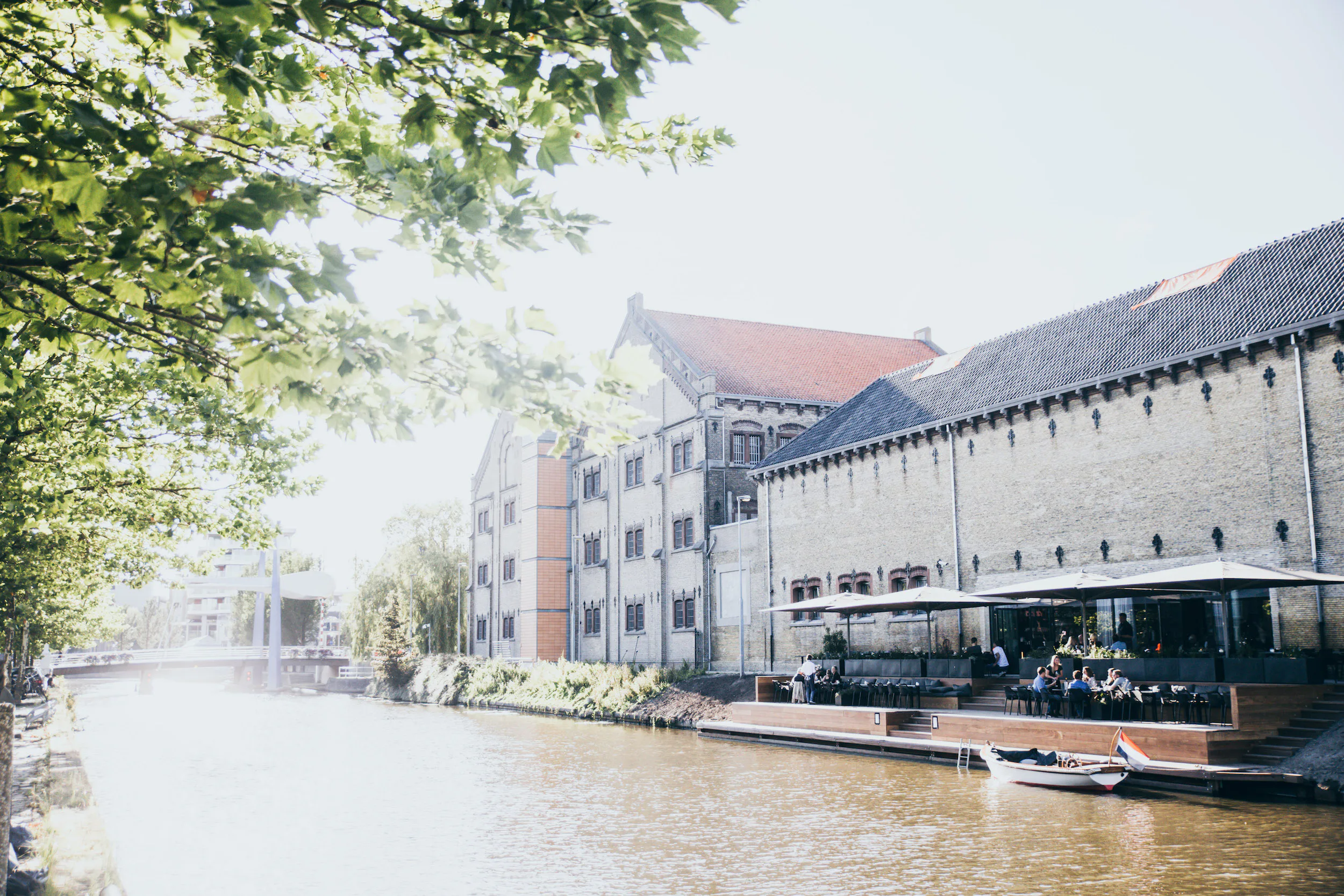 terras met 120 zitplaatsen