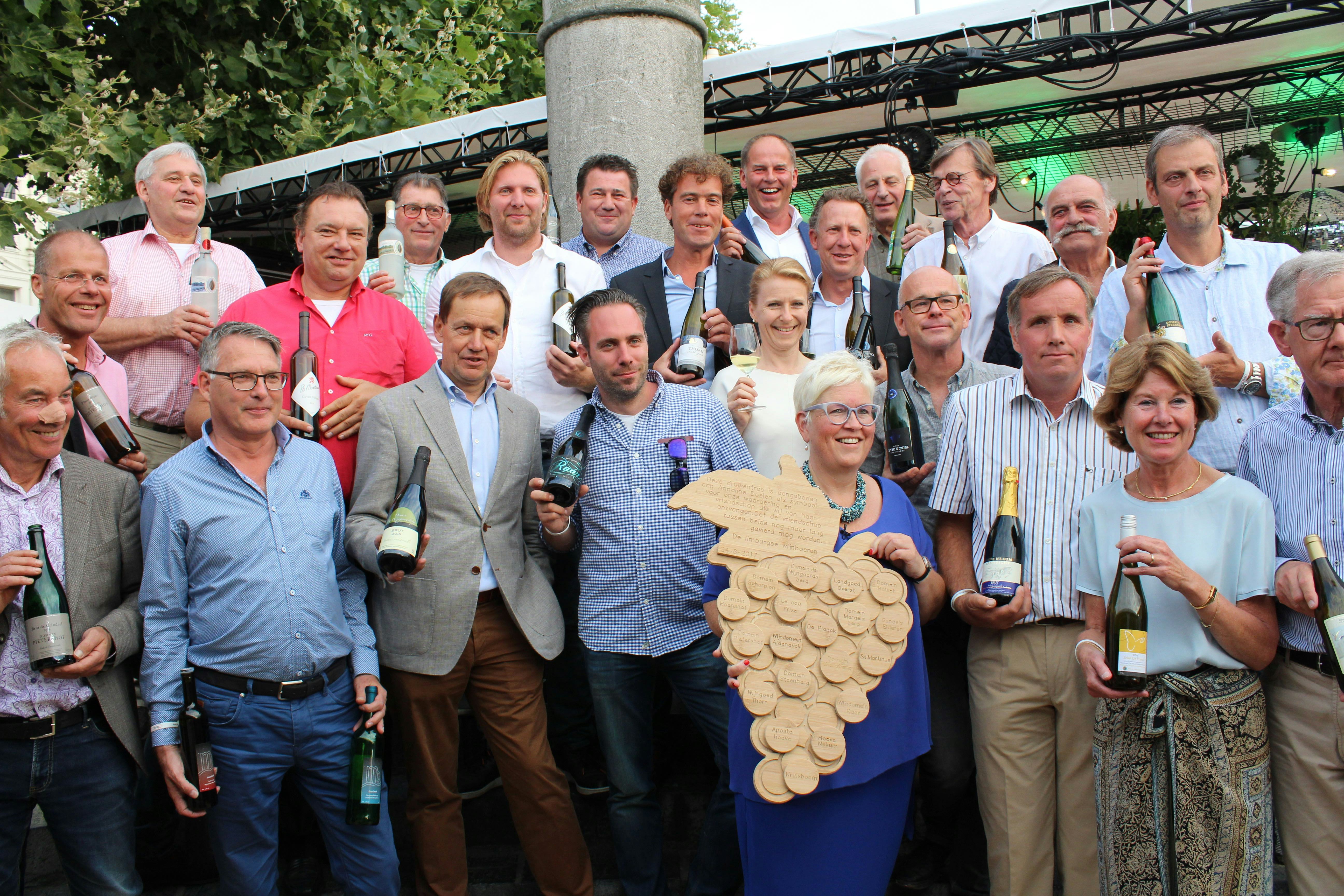 Eigenaresse Wijnrestaurant Mes Amis uitgeroepen tot 'Ambassadrice van de Limburgse Wijn'
