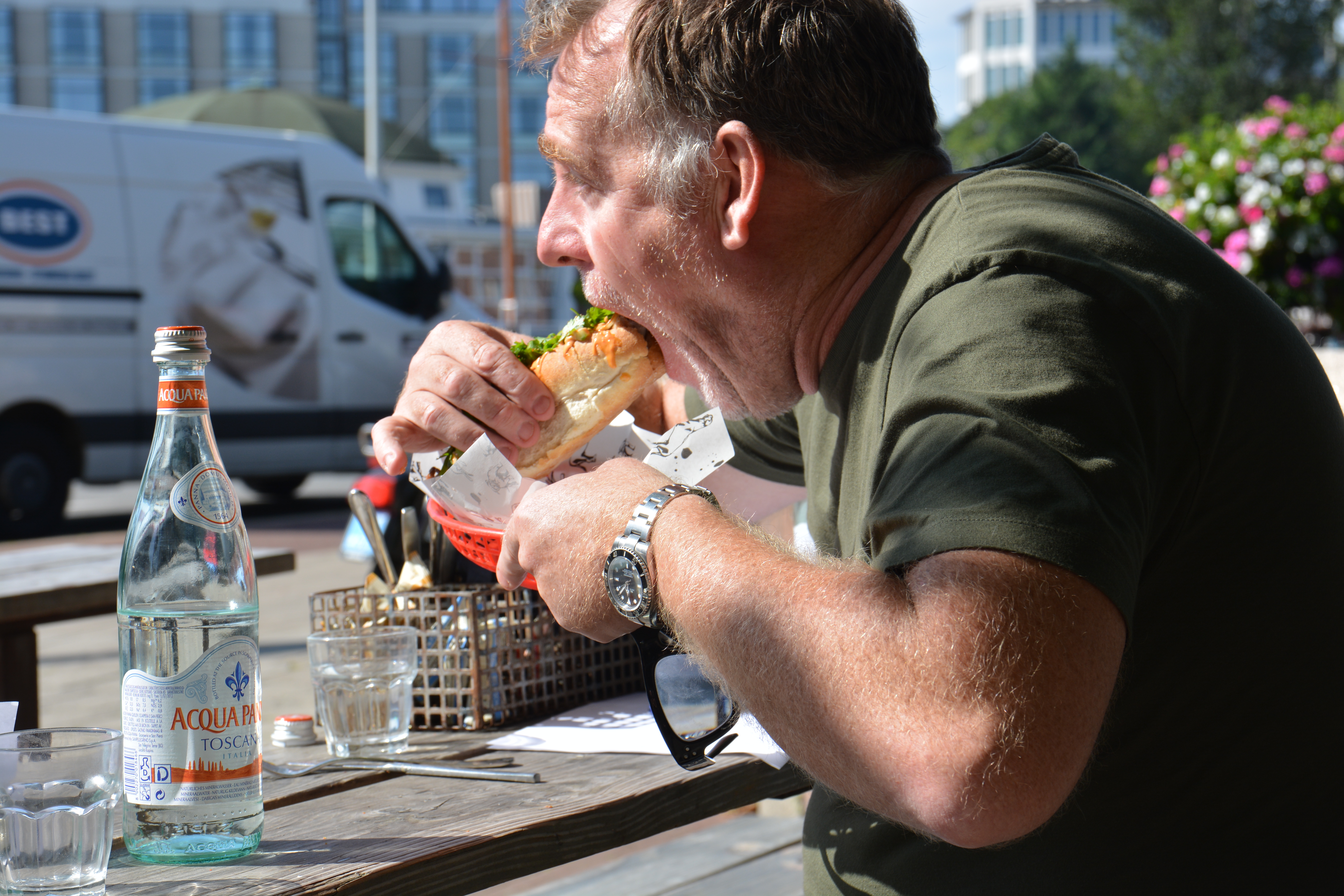 Ron Blaauw maakt finalisten The Fat Dog Challenge bekend