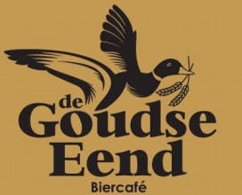 Celstraf voor vernielen reuzenbadeend van biercafe De Goudse Eend