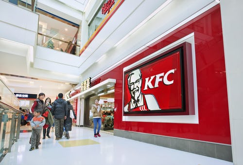 Een KFC-vestiging in de Chinese hoofdstad Peking. Wellicht kunnen consumenten hier binnenkort ook met een glimlach betalen. 