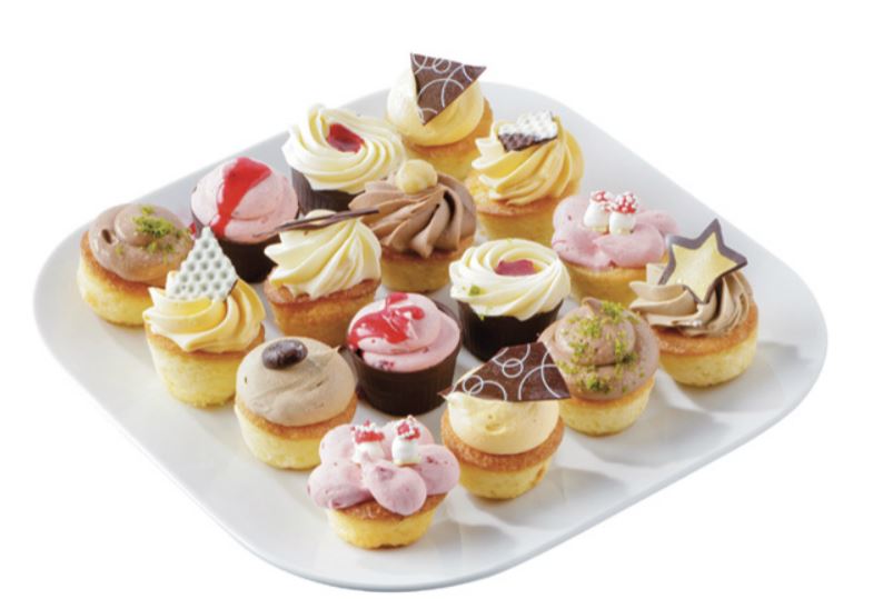 Het gaat om verleiden, verrassen en de tijd nemen om de gast te verwennen, bijvoorbeeld met December Petit Fours.