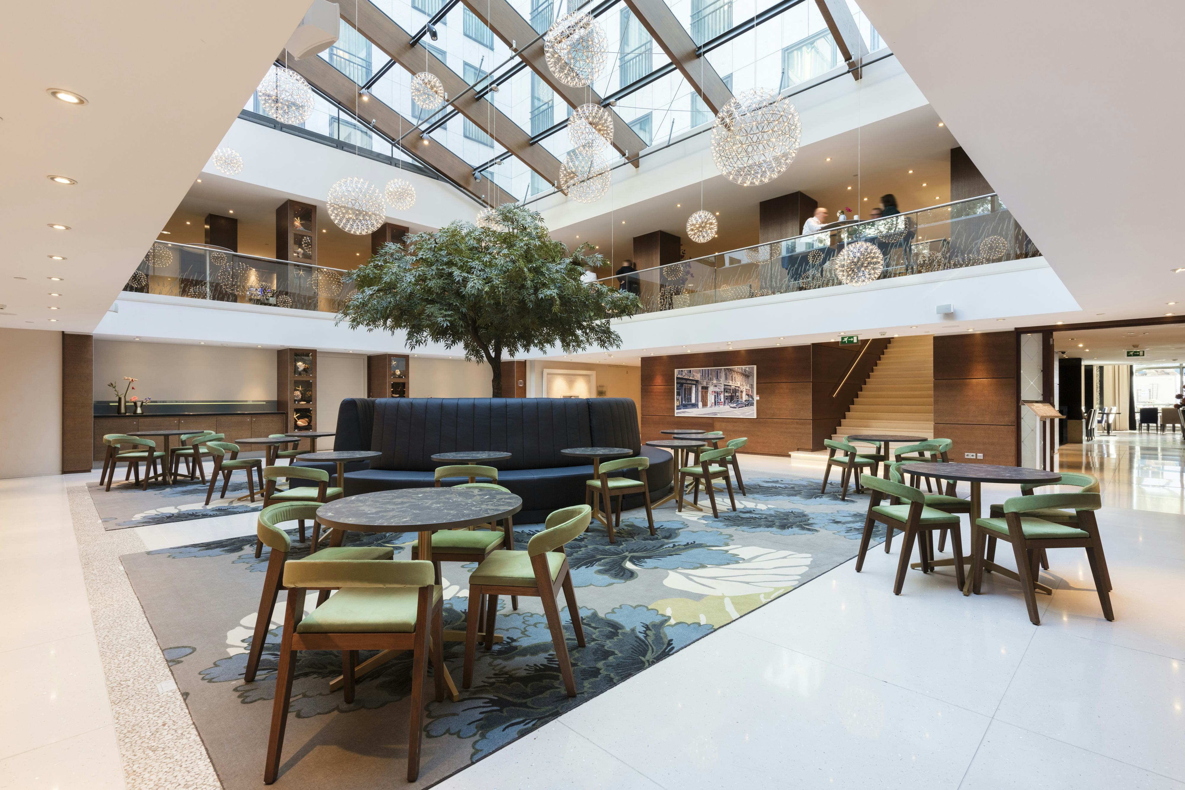 Hilton Den Haag: vernieuwde lobby en atrium