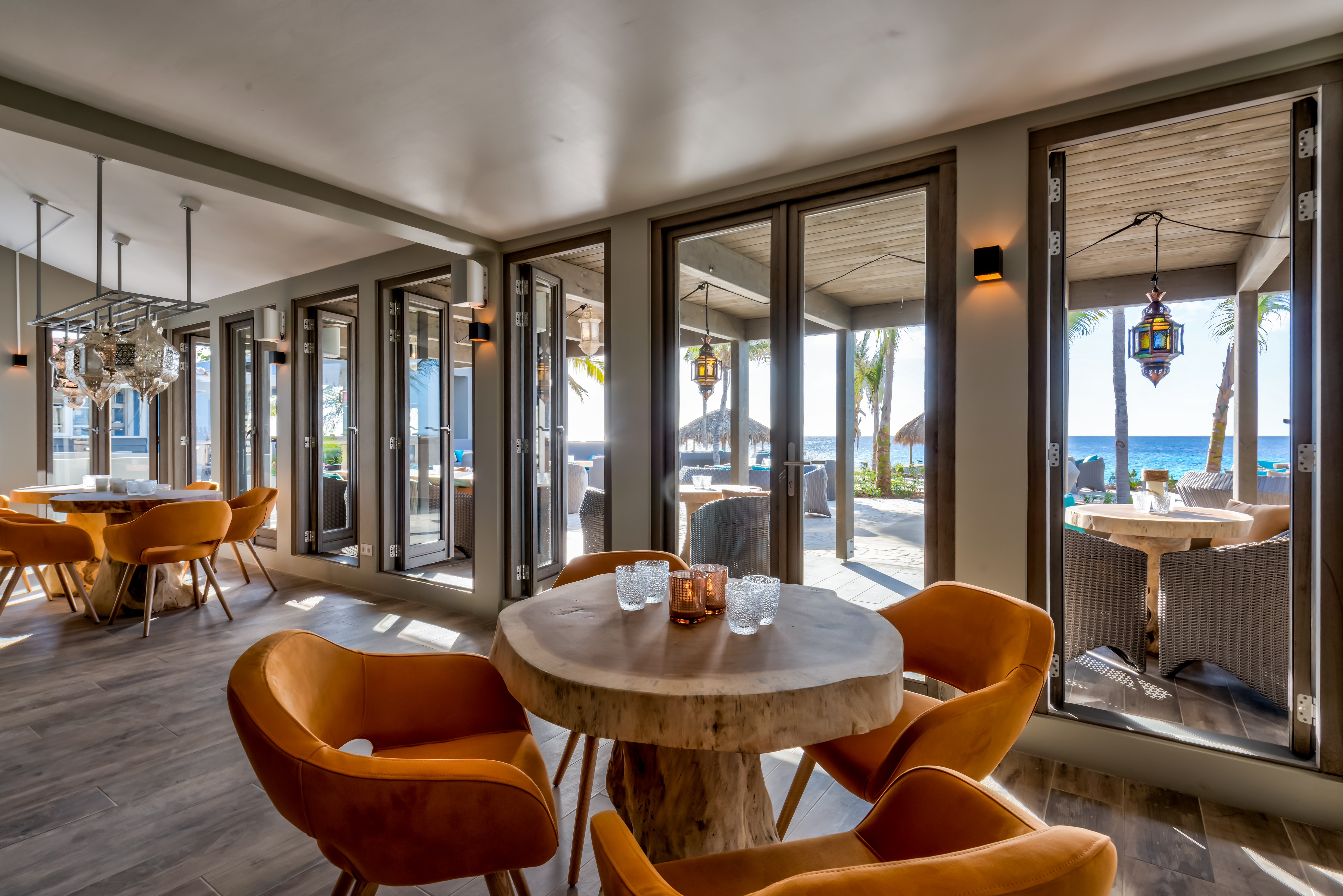 In beeld: Brass Boer -van Jonnie & Thérèse Boer- geopend op Bonaire