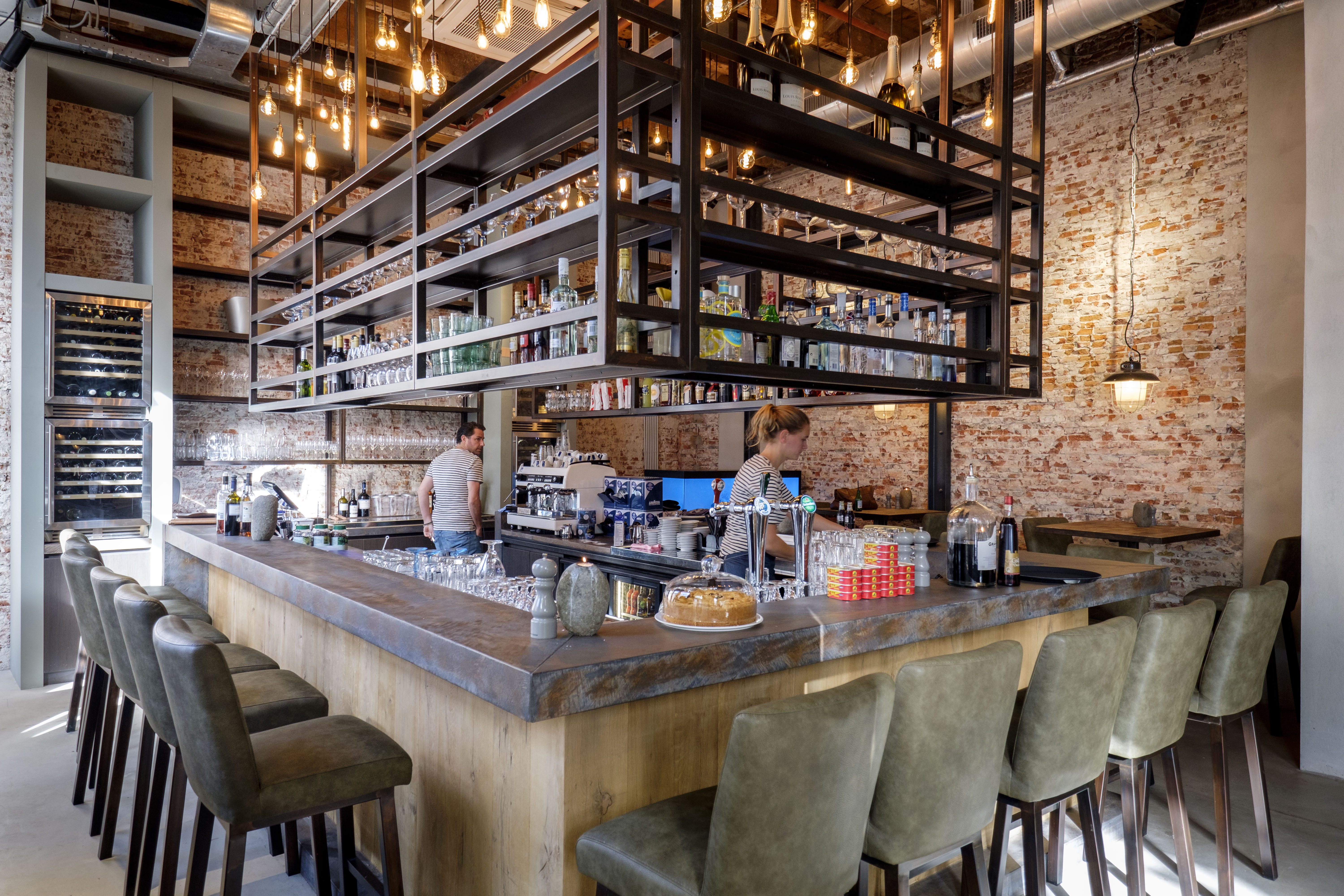 (c) Roel Dijkstra / Foto: Joep van der Pal


Leiden - Restaurant Moscow