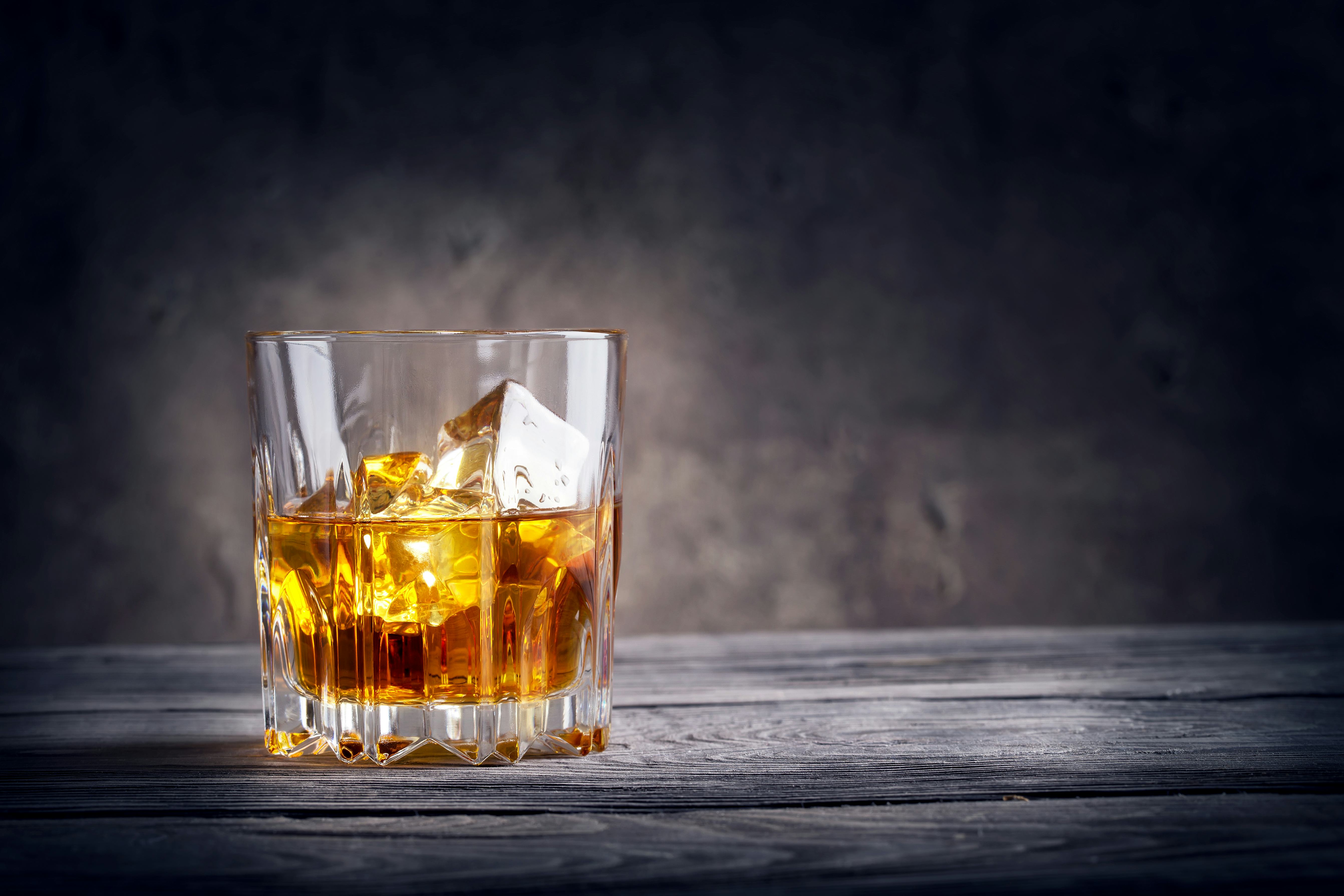 Miljonair betaalt 8600 euro voor glas nepwhisky