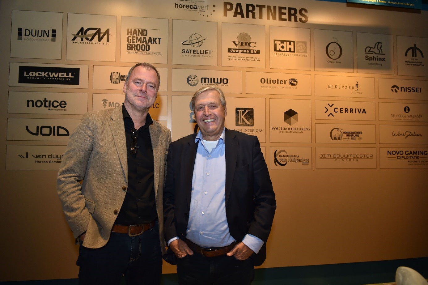 Satelliet Meubelen neemt Horecawerf over