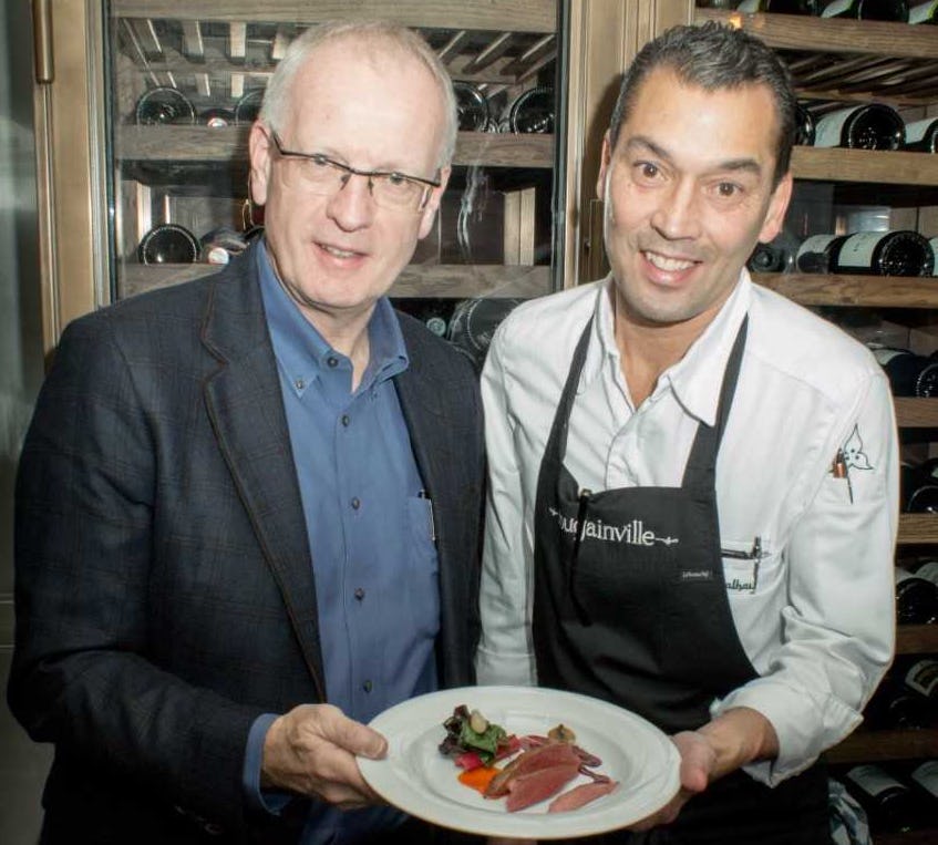 Klein gerecht op speciaal bord moet eetlust bevorderen