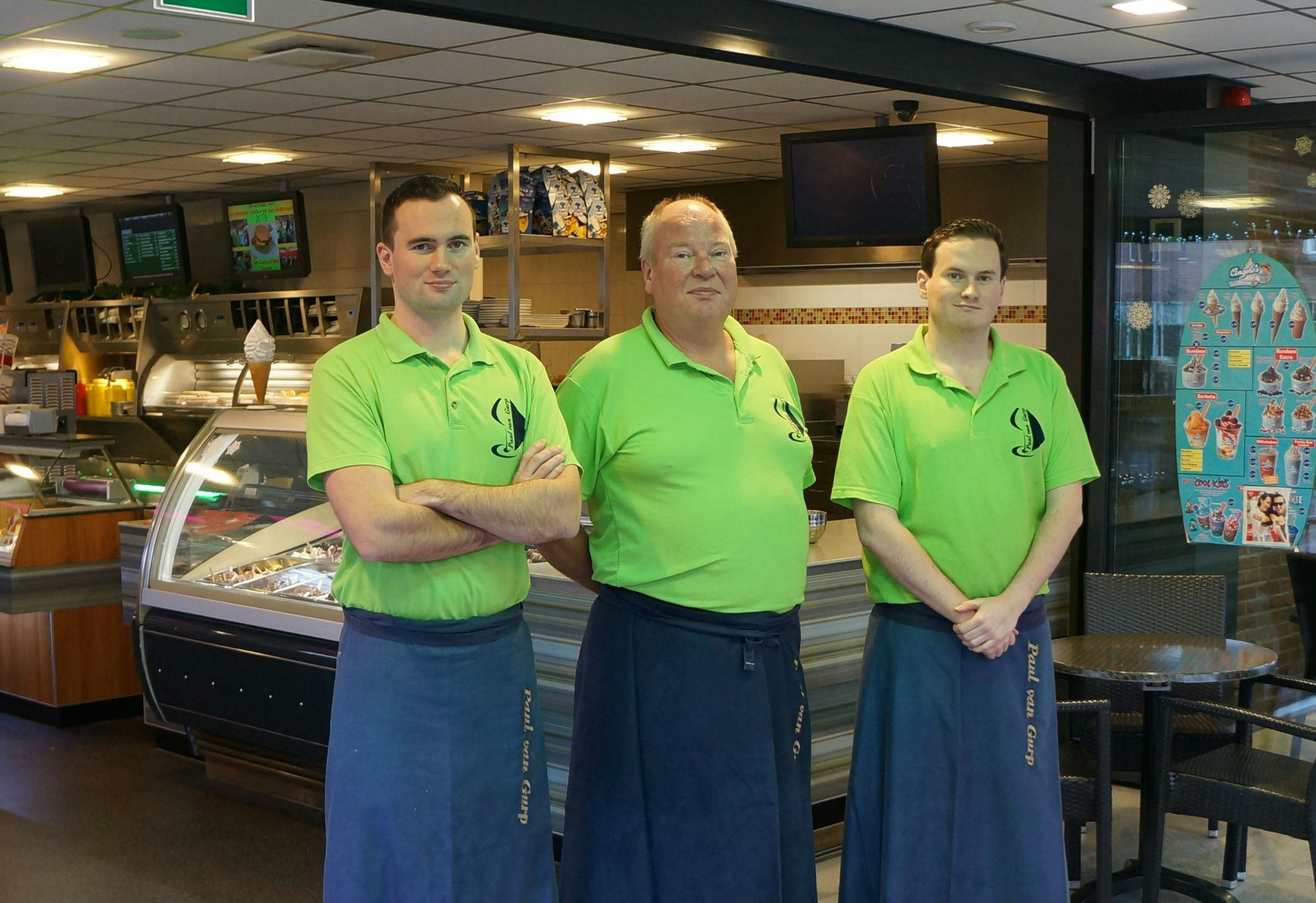 Paul van Gurp met zijn zonen Mark (l) en Kevin. Foto: Richard Stegers.