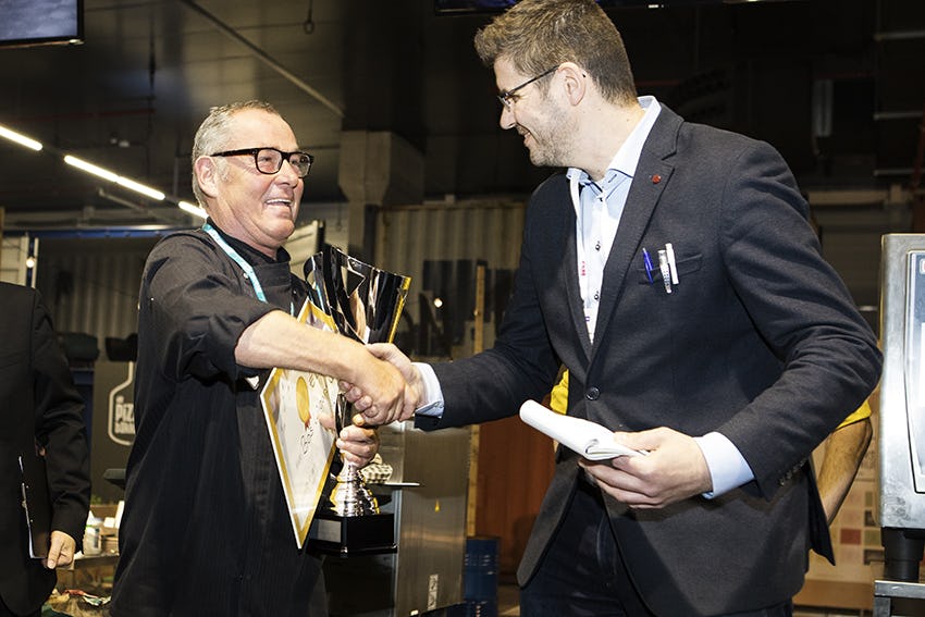 'New Dehli' is Lekkerste Hotdog van Nederland