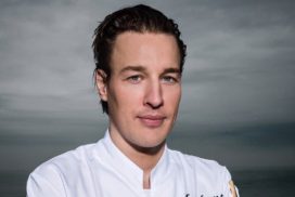 Maurits van der Vooren (Latour*): demo dessert op bord op Bakkersvak