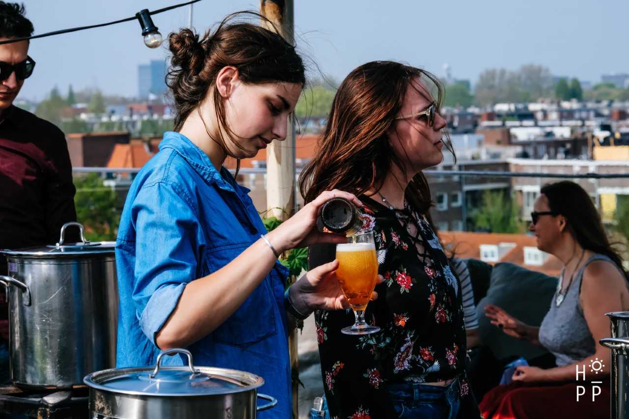 Bierhotspot Hopp opent op dakterras Hotel Casa