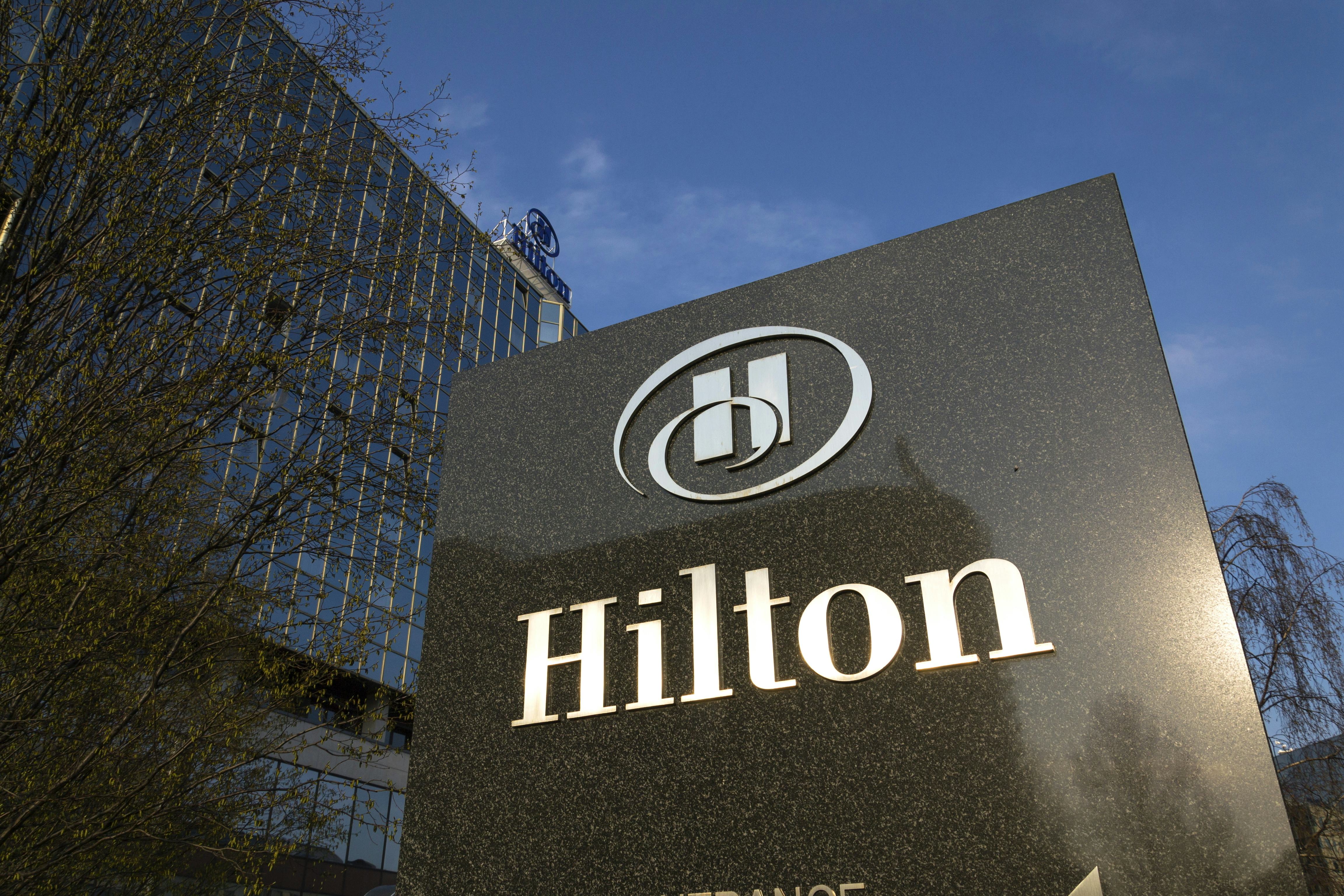 'Chinezen stappen uit Hilton'