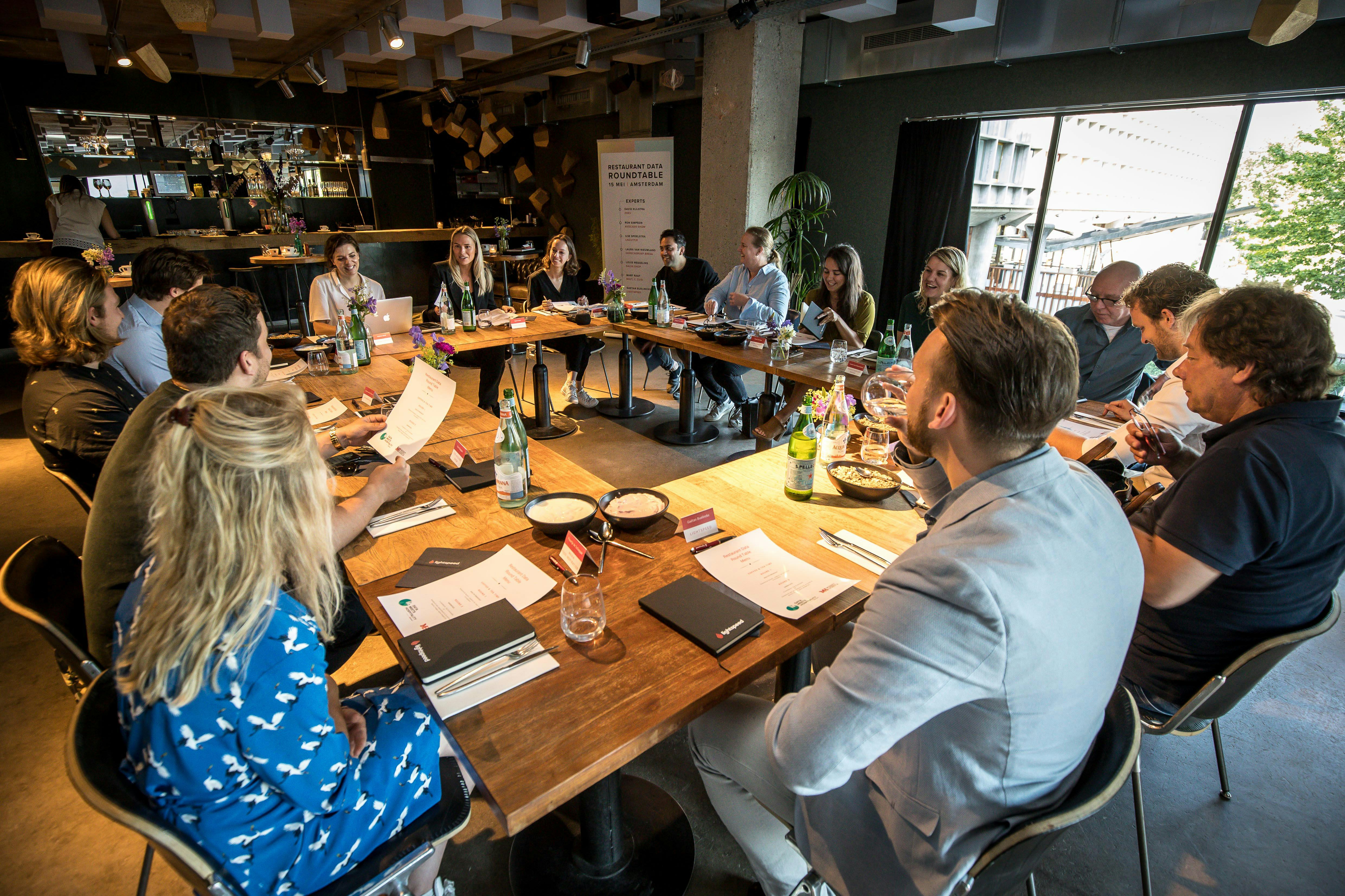 Data Round Table in Restaurant C. Foto: Diederik van der Laan. 