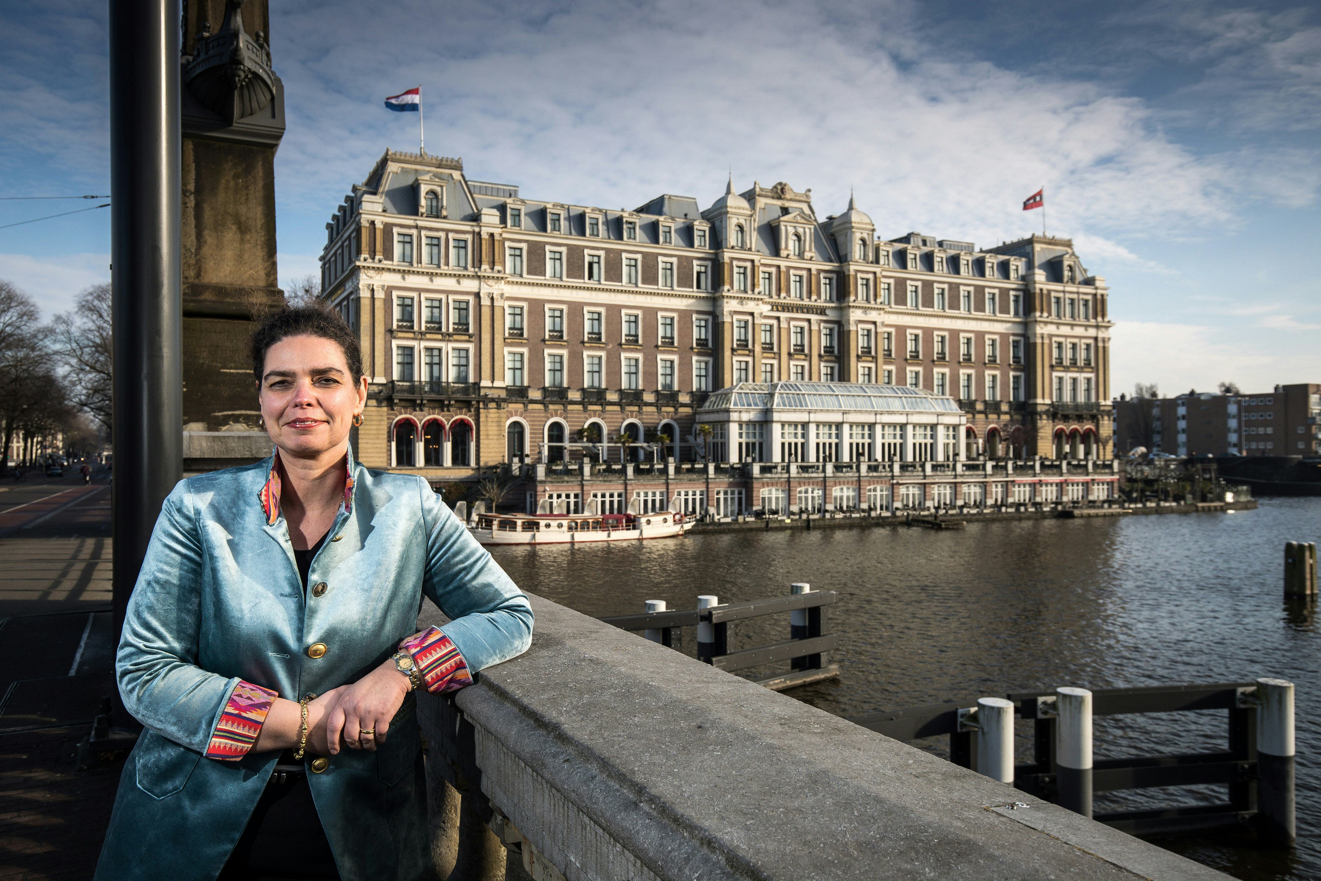 Anita Bos vertrekt als directeur van het Amstel Hotel