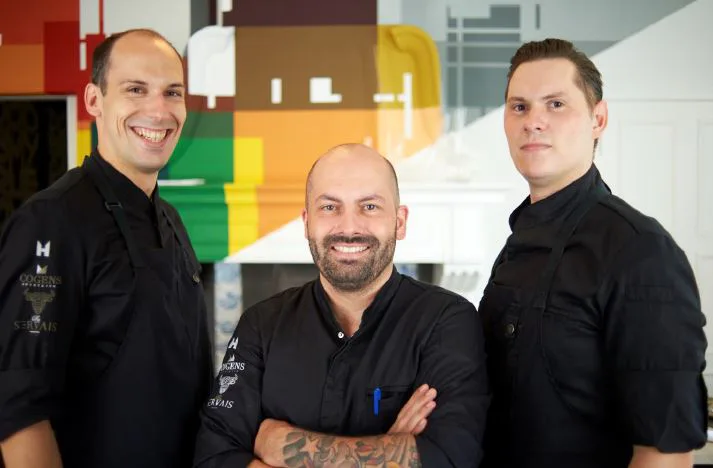 maître sommelier Dominique Nafzger (l), Servais Tielman en souschef Joël Spitz (r)