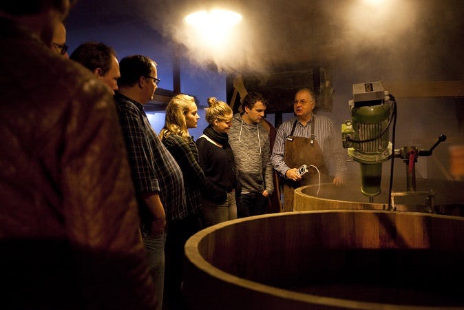 Jenevermuseum zet deuren open voor distillateursopleiding