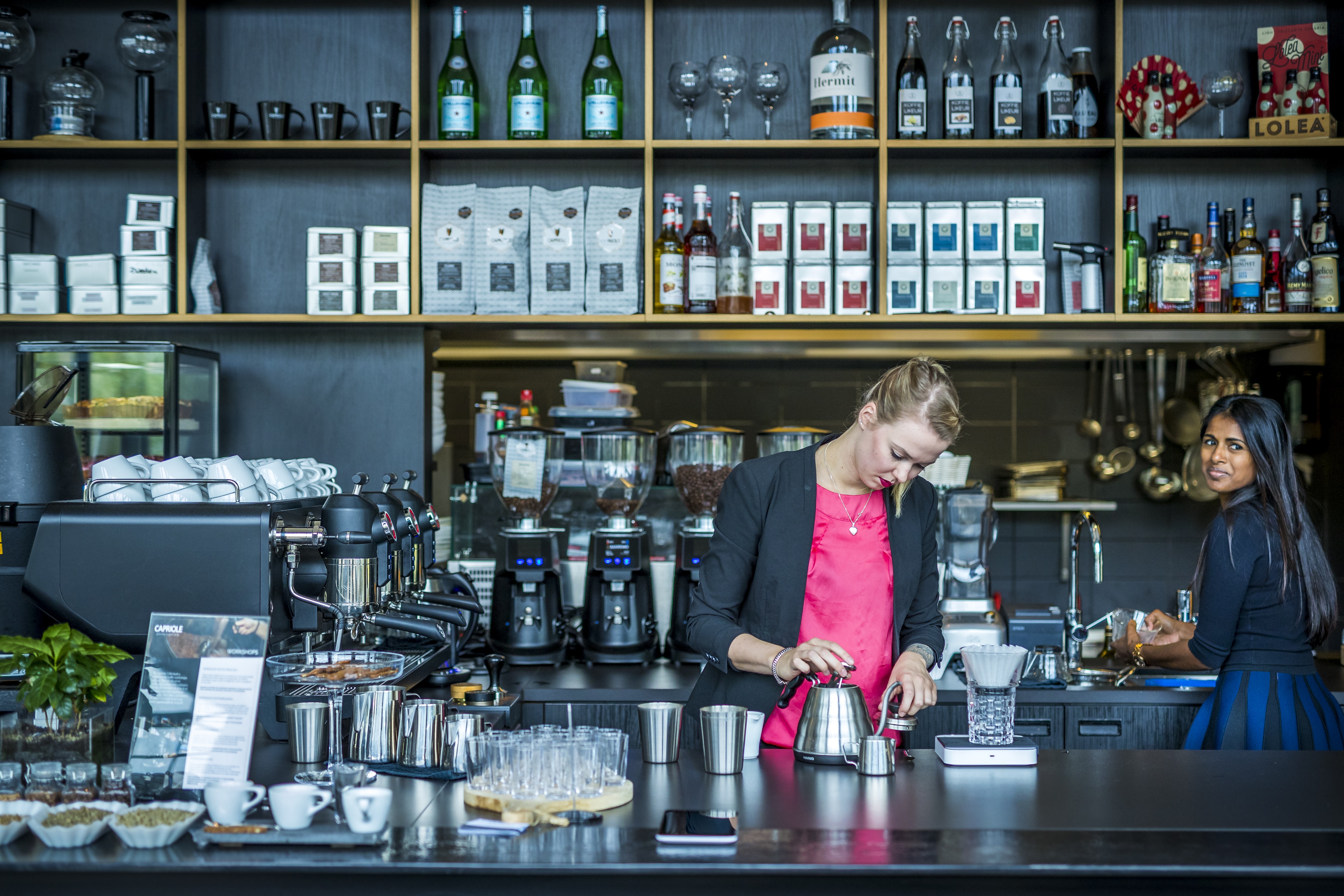 280818, Den Haag: Koffie Top 100 2018, Capriole Cafe te Den Haag. Foto: Marcel van Hoorn.