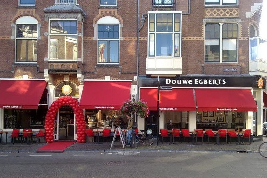 Moederbedrijf Douwe Egberts verkoopt meer koffie