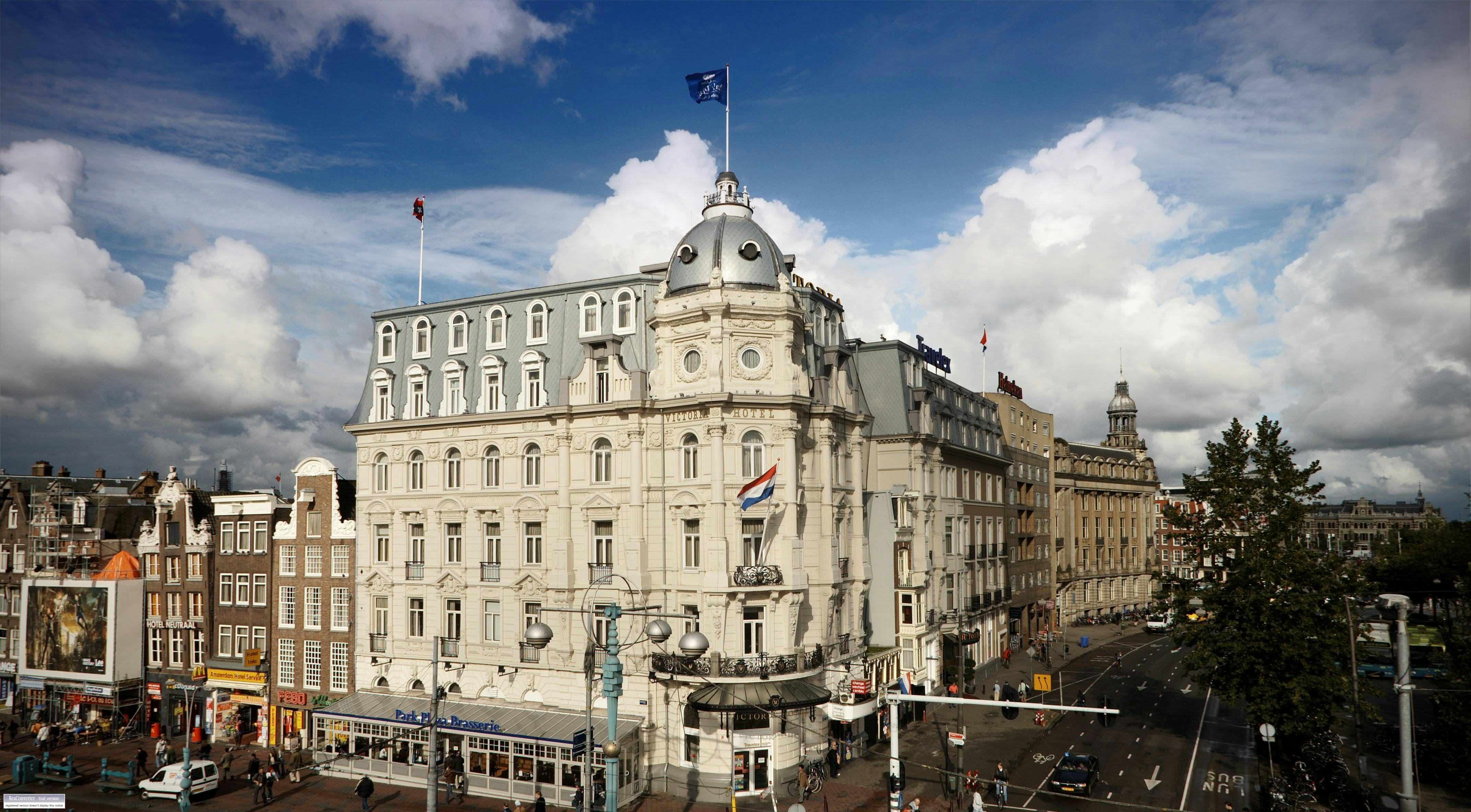 Park Plaza Victoria Amsterdam renoveert hotel