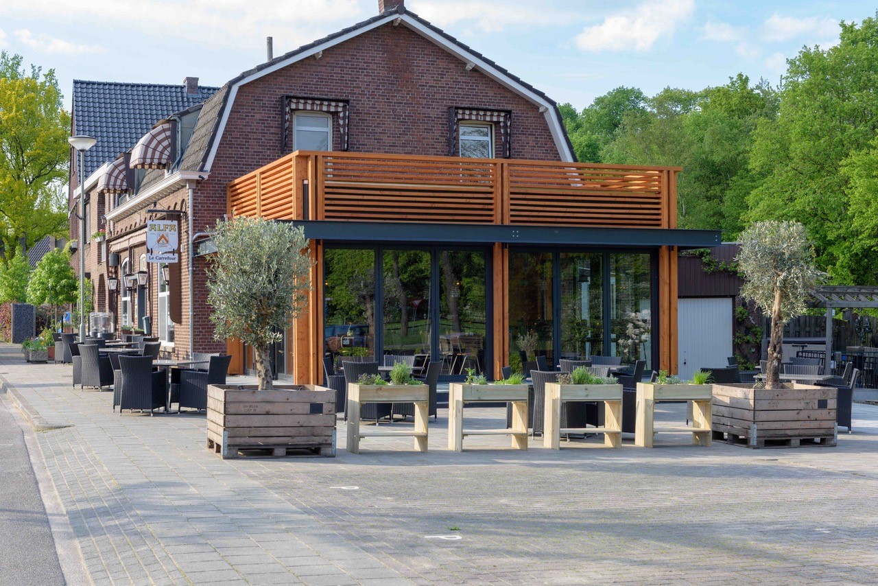 Nieuwe eigenaren voor café Le Carrefour Preuf & Proost