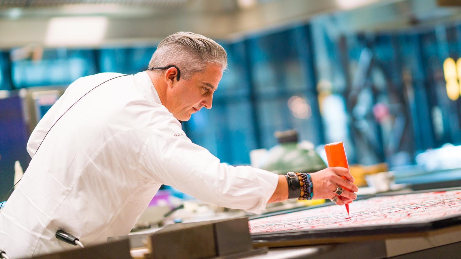 Topchef Yann Bernard Lejard inspireert studenten