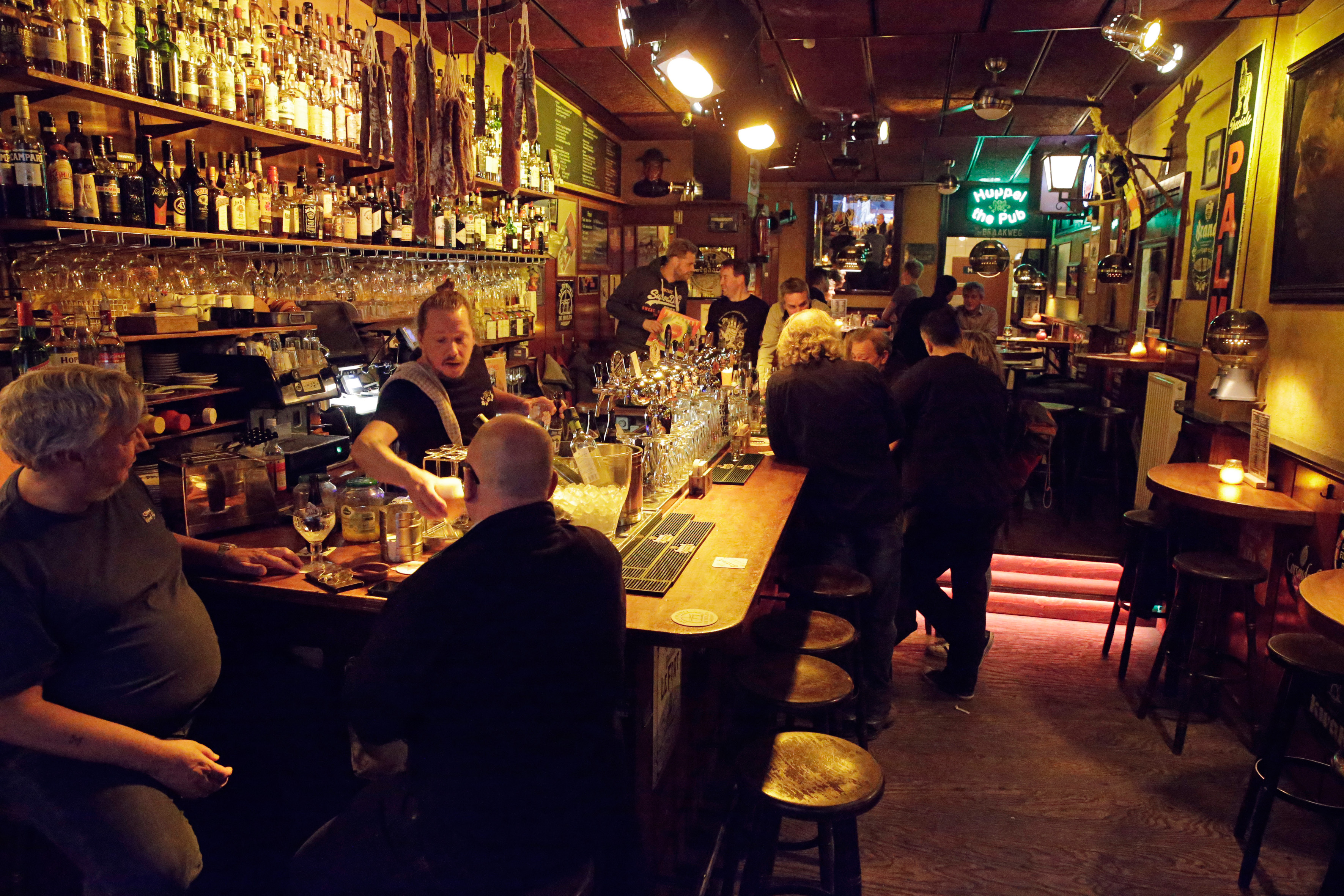 MH Cafe top 100 2018