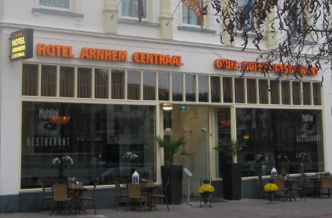Hotel Arnhem Centraal gesloten na miljoenenfraude