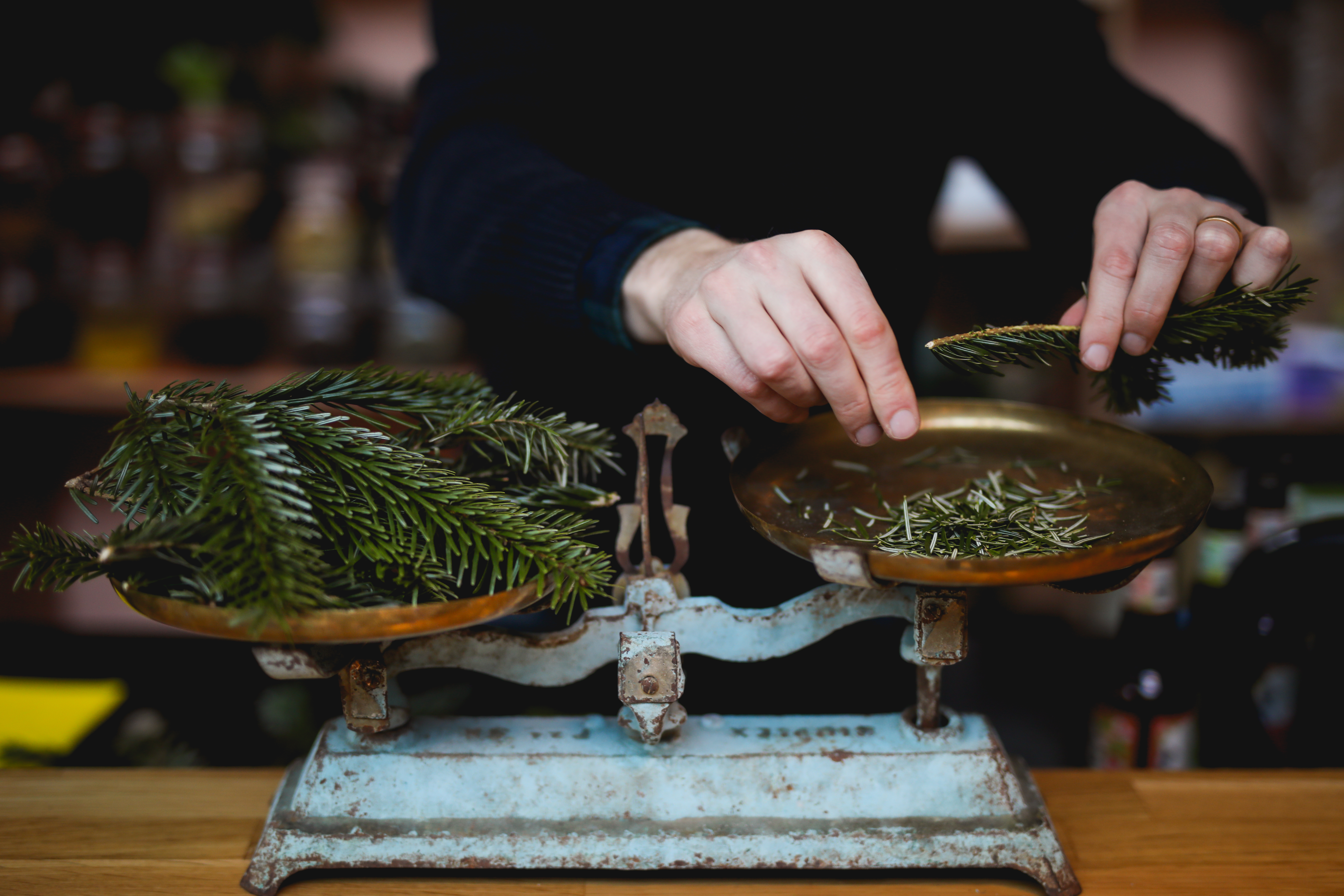 Lowlander haalt kerstbomen op om nieuw bier te brouwen