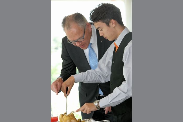 Bruins is een meester in tafelbereidingen. 